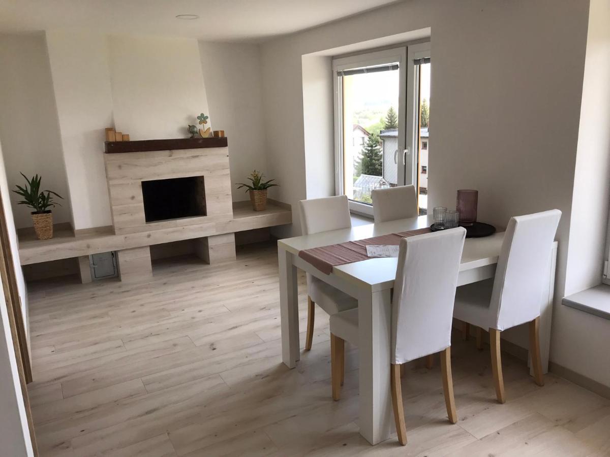 Soukromy Pokoj S Kuchyni A Koupelnou V Radovce Nove Mesto na Morave Bagian luar foto