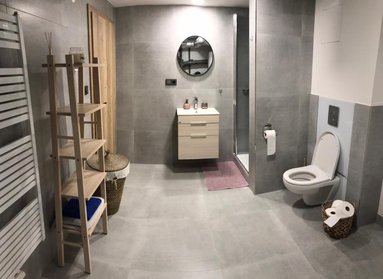 Soukromy Pokoj S Kuchyni A Koupelnou V Radovce Nove Mesto na Morave Bagian luar foto