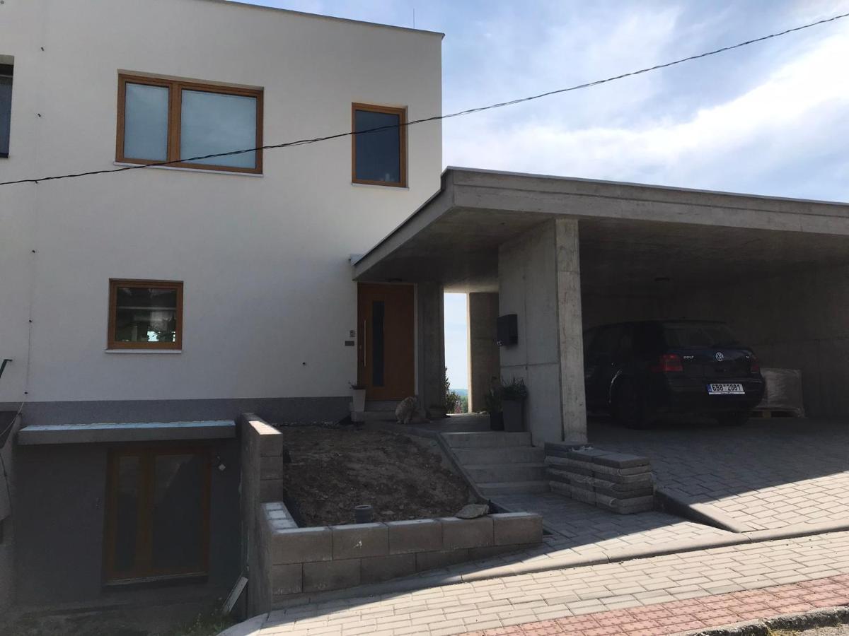 Soukromy Pokoj S Kuchyni A Koupelnou V Radovce Nove Mesto na Morave Bagian luar foto